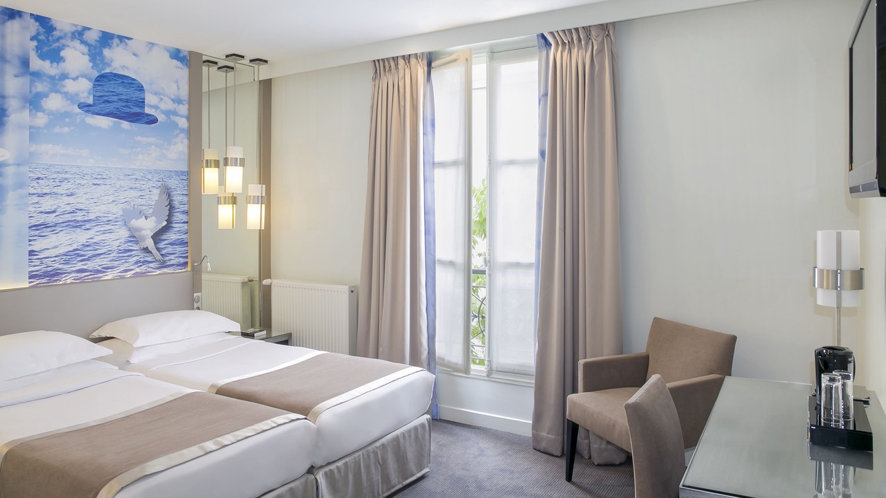 Photo of Bedroom in Notre-Dame-des-Champs