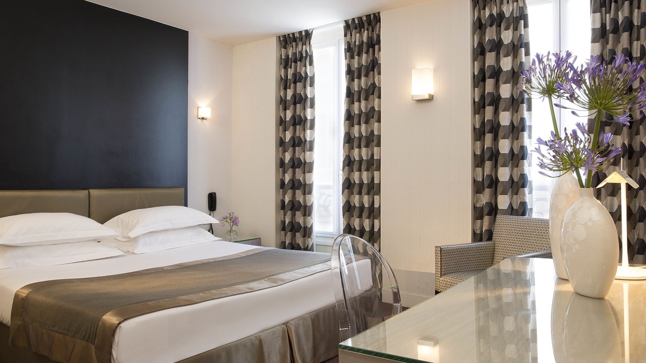 Photo of Bedroom in Notre-Dame-des-Champs