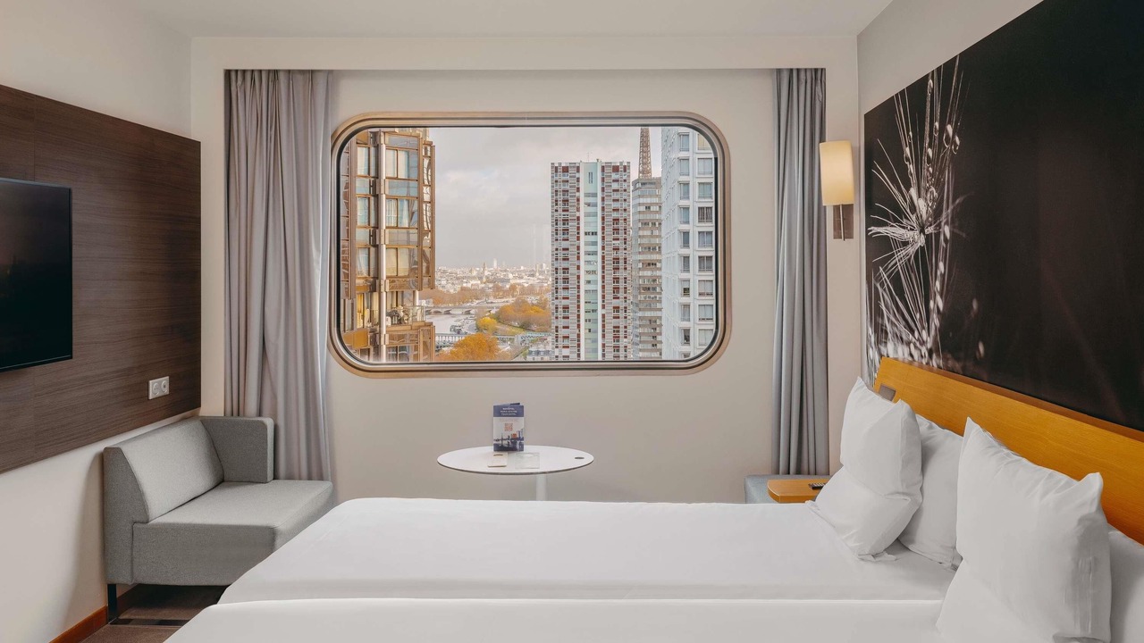Photo of Bedroom in Grenelle