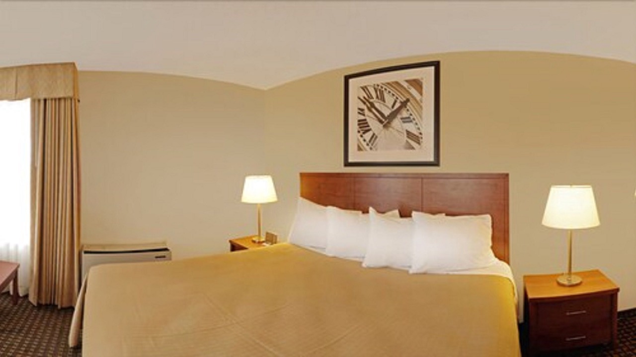 Photo of Bedroom in North Bay