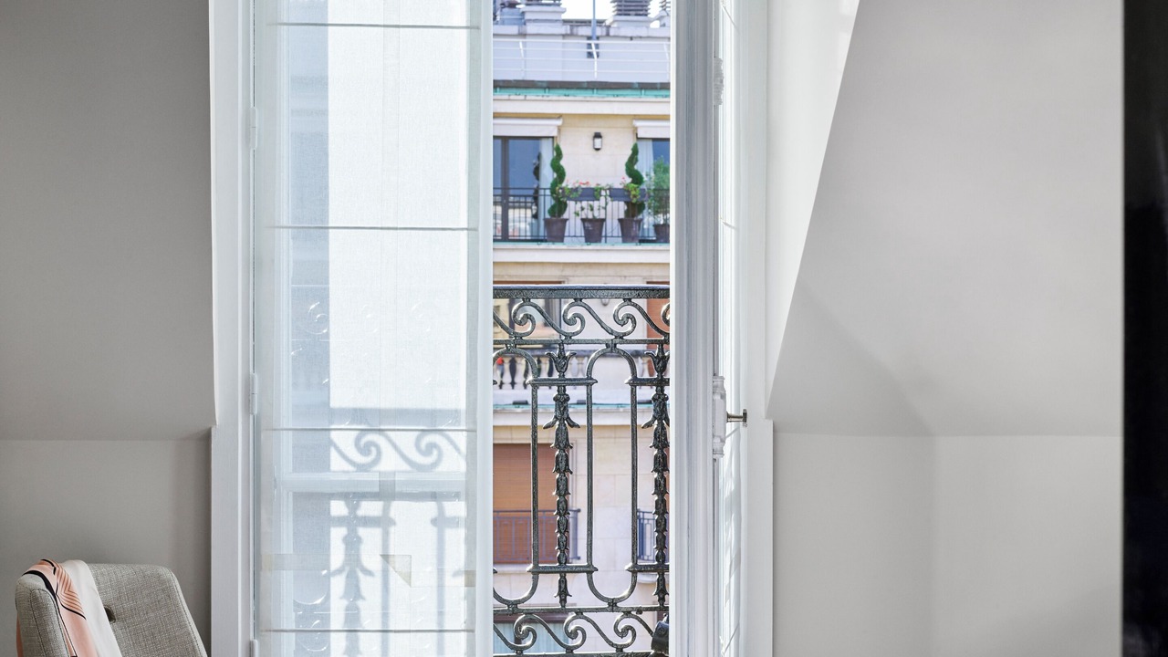 Photo of Others in Champs-Elysees
