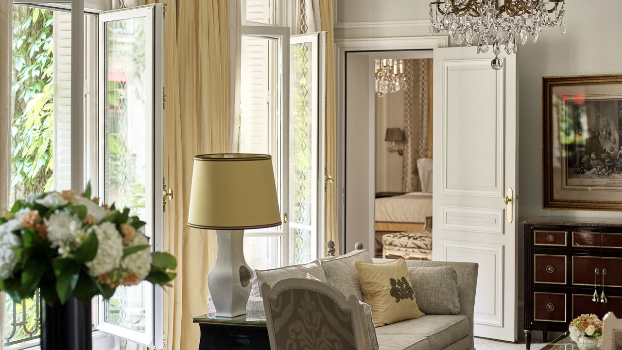 Photo of Outdoor in Champs-Elysees