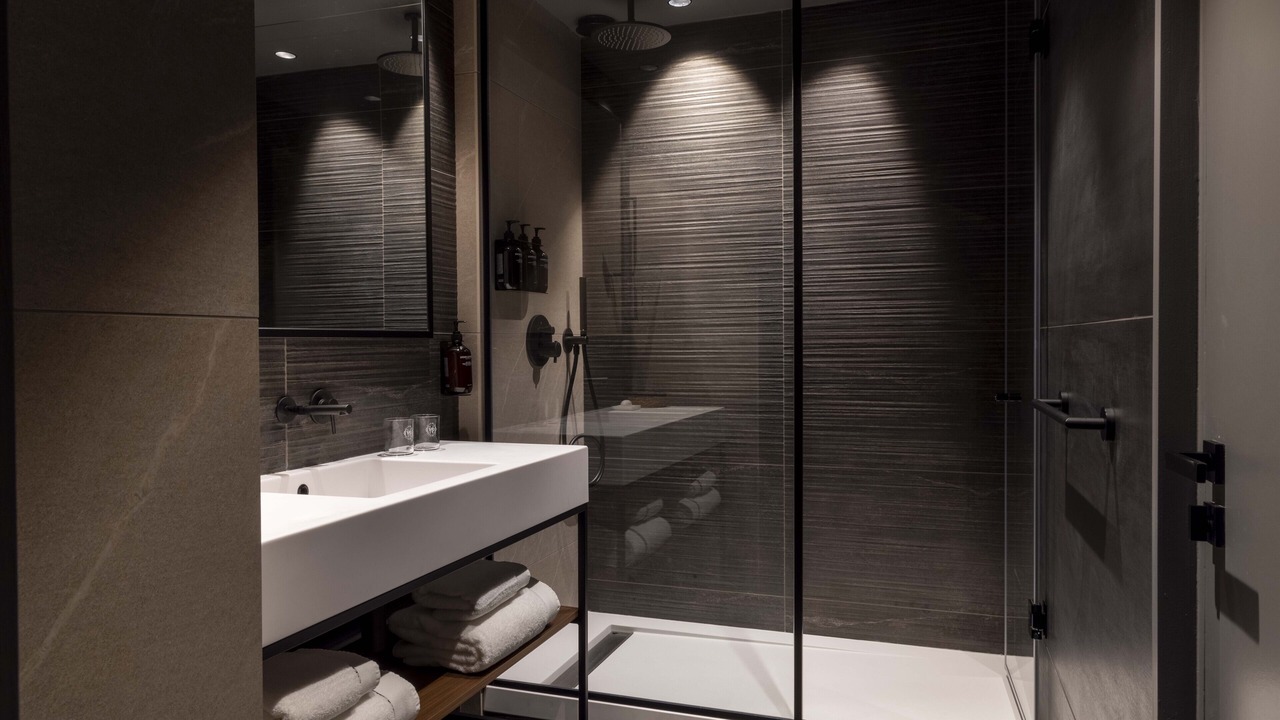 Photo of Bathroom in Notre-Dame-des-Champs