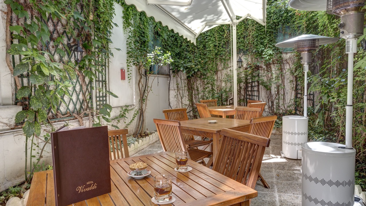 Photo of Outdoor in Puteaux