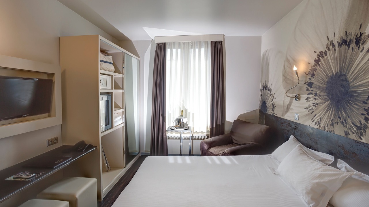 Photo of Bedroom in Puteaux