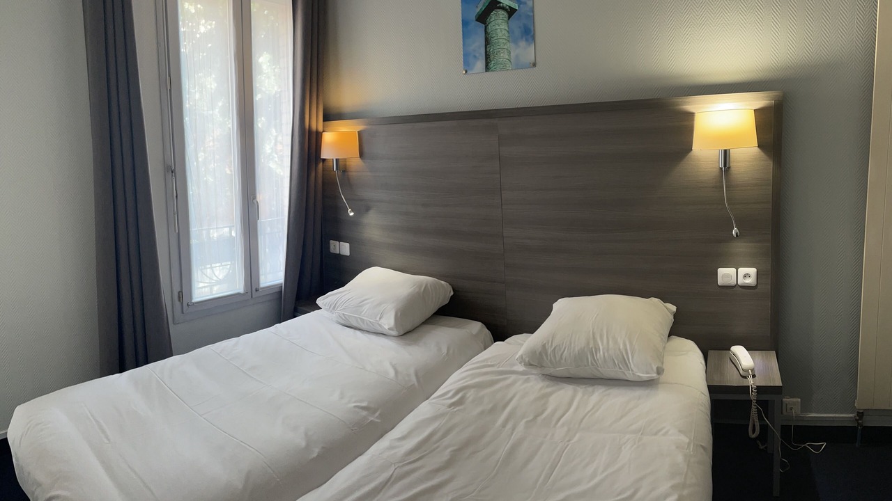 Photo of Bedroom in Saint-Fargeau