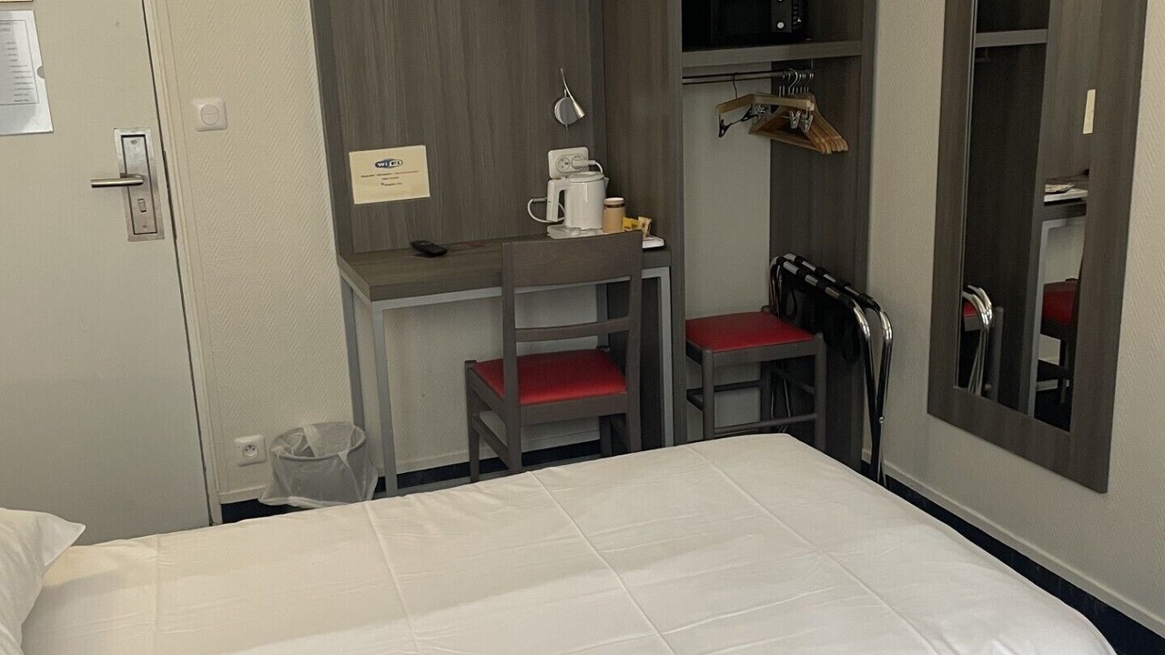 Photo of Bedroom in Saint-Fargeau