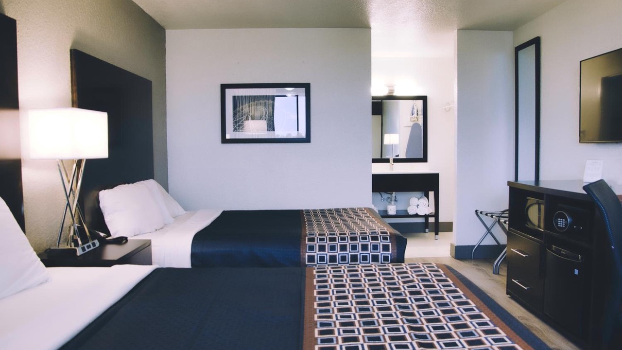 Photo of Bedroom in Florida Center