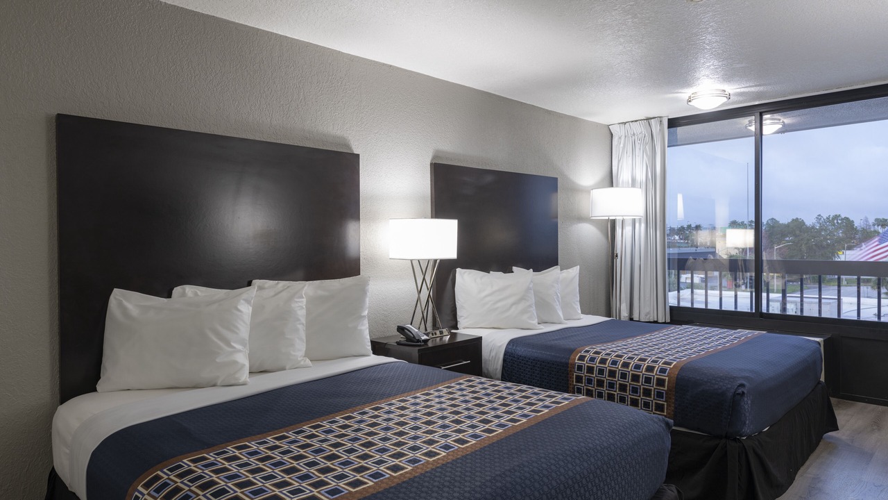 Photo of Bedroom in Florida Center