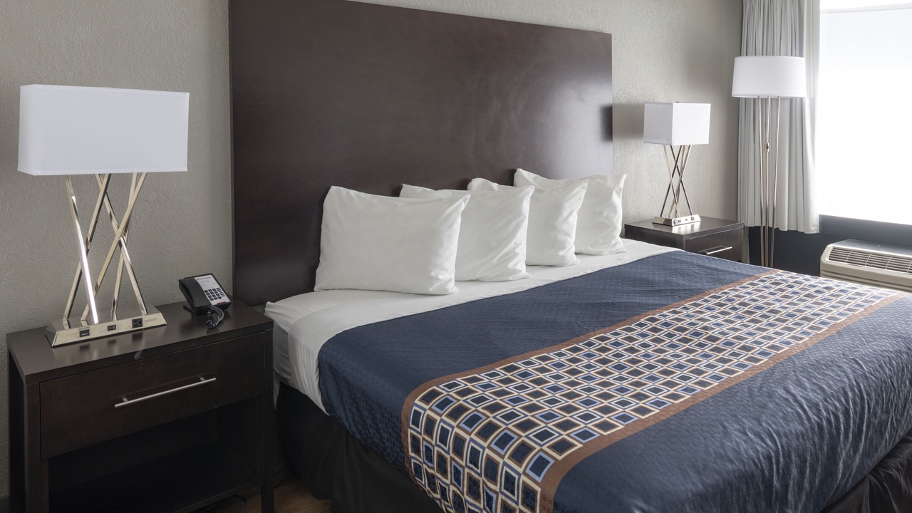 Photo of Bedroom in Florida Center