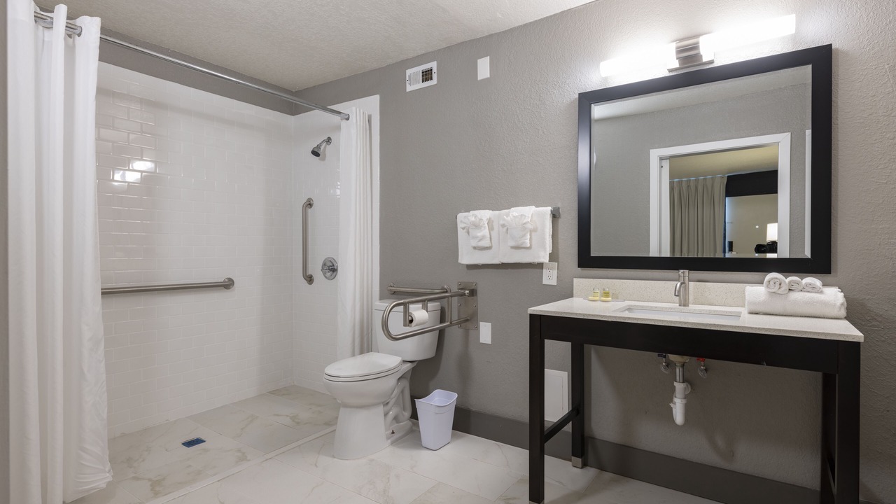 Photo of Bathroom in Florida Center