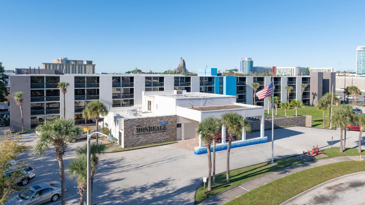 Photo of Outdoor in Florida Center