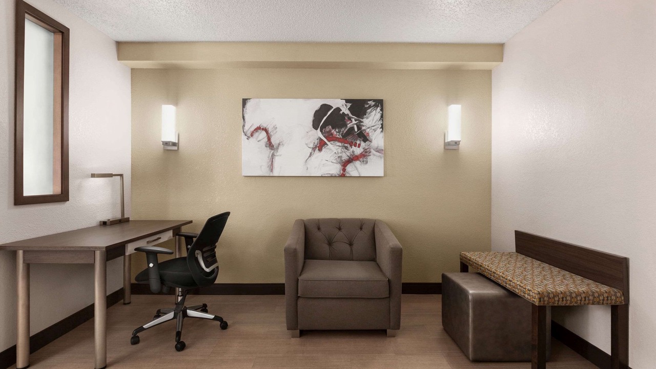 Photo of Bedroom in Airport North
