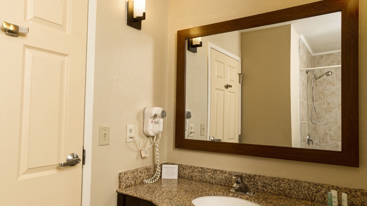 Photo of Bathroom in Plant City
