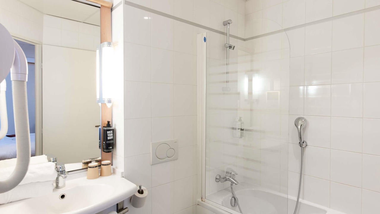 Photo of Bedroom in Quartier du Faubourg-Montmartre