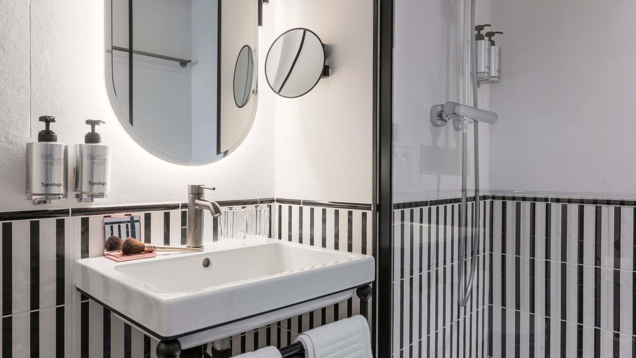 Photo of Bedroom in Quartier du Faubourg-Montmartre
