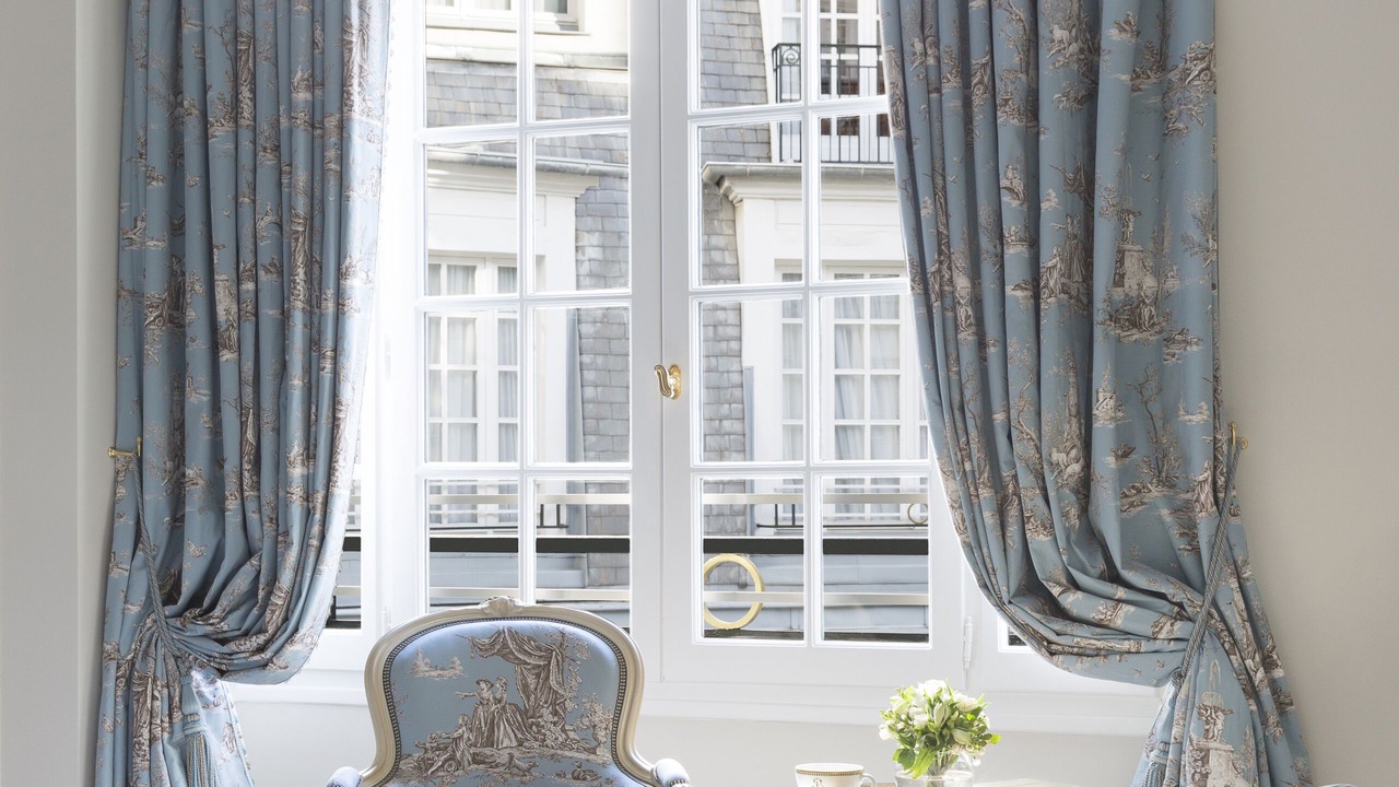 Photo of Bedroom in 8th Arrondissement