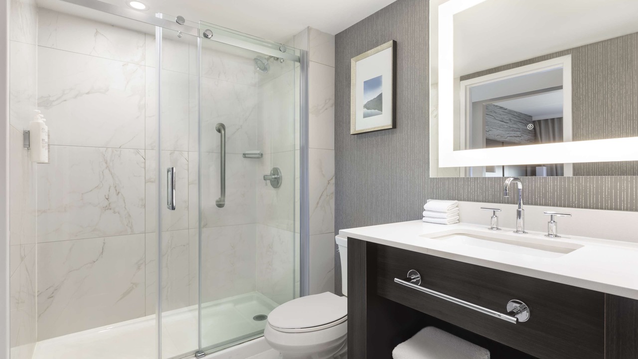 Photo of Bathroom in Northeast Mississauga