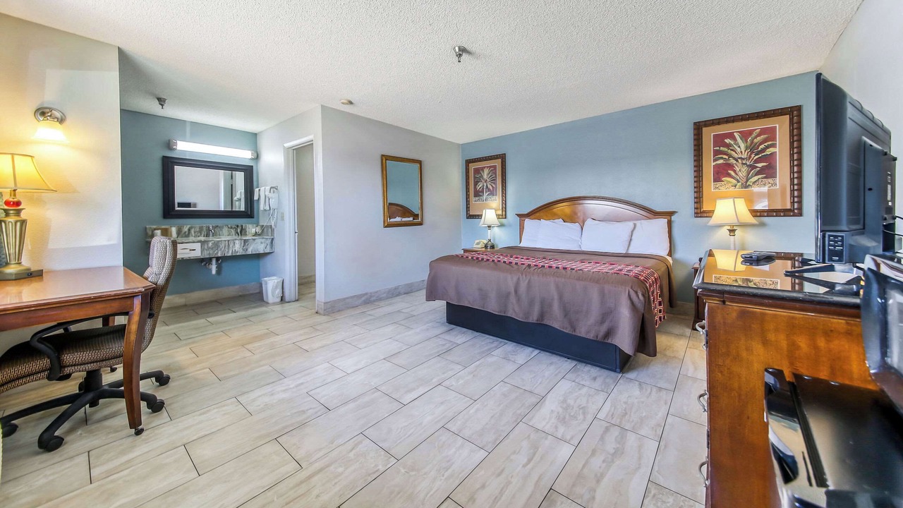 Photo of Bedroom in Haines City