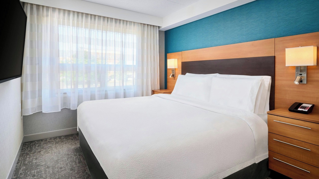 Photo of Bedroom in Airport Corporate