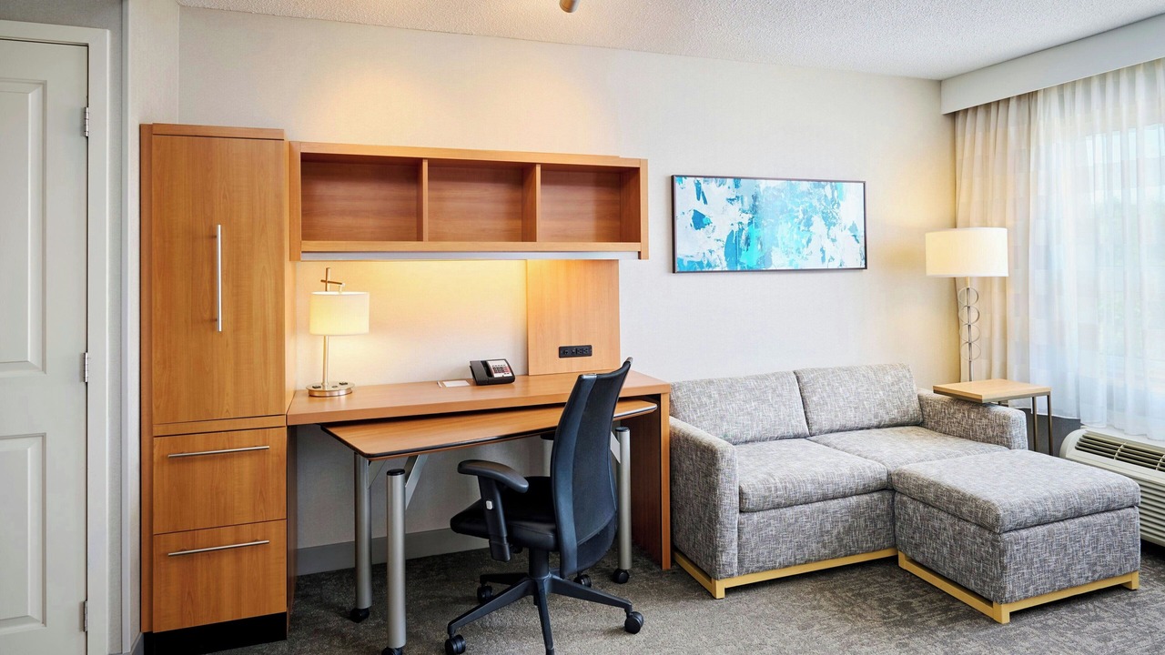 Photo of Bedroom in Airport Corporate