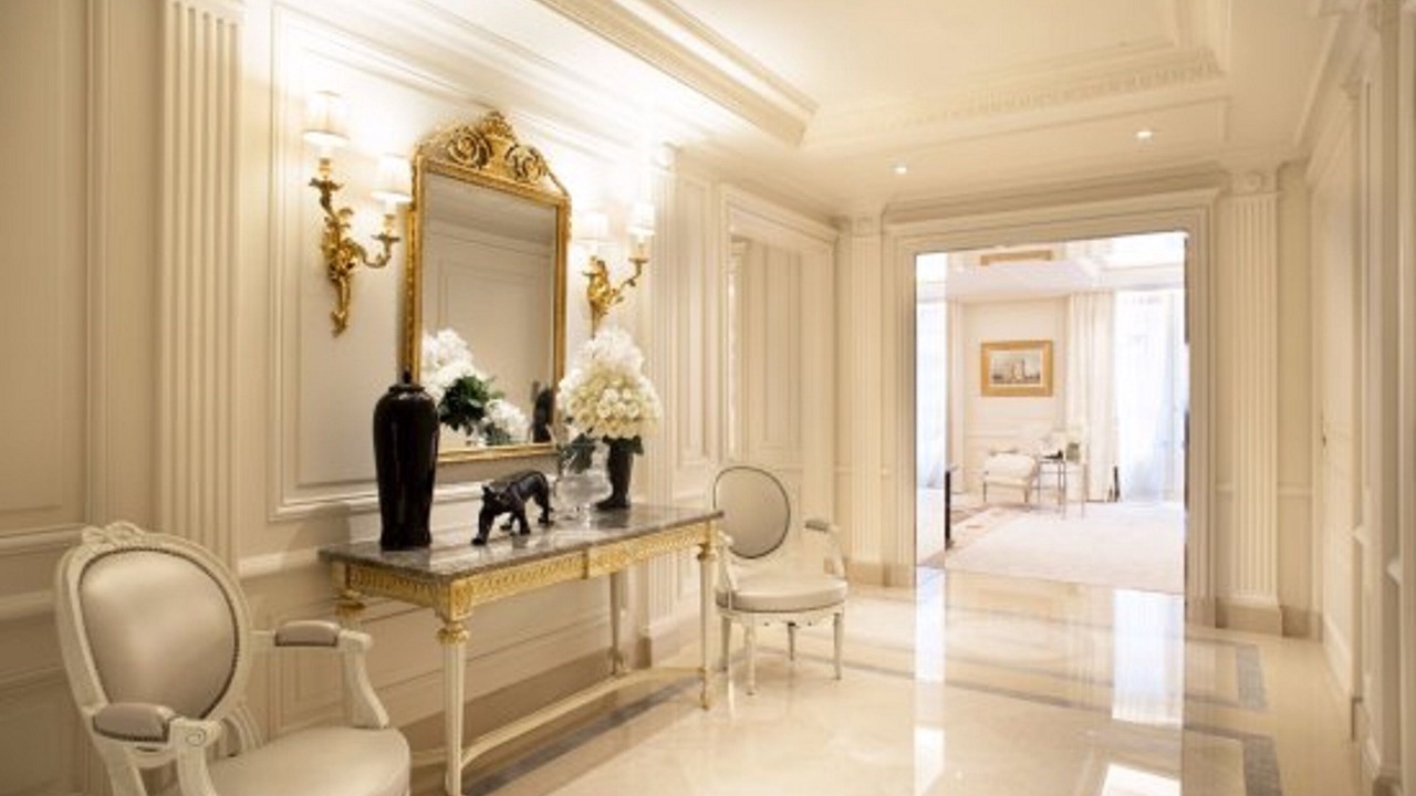 Photo of Others in Champs-Elysees