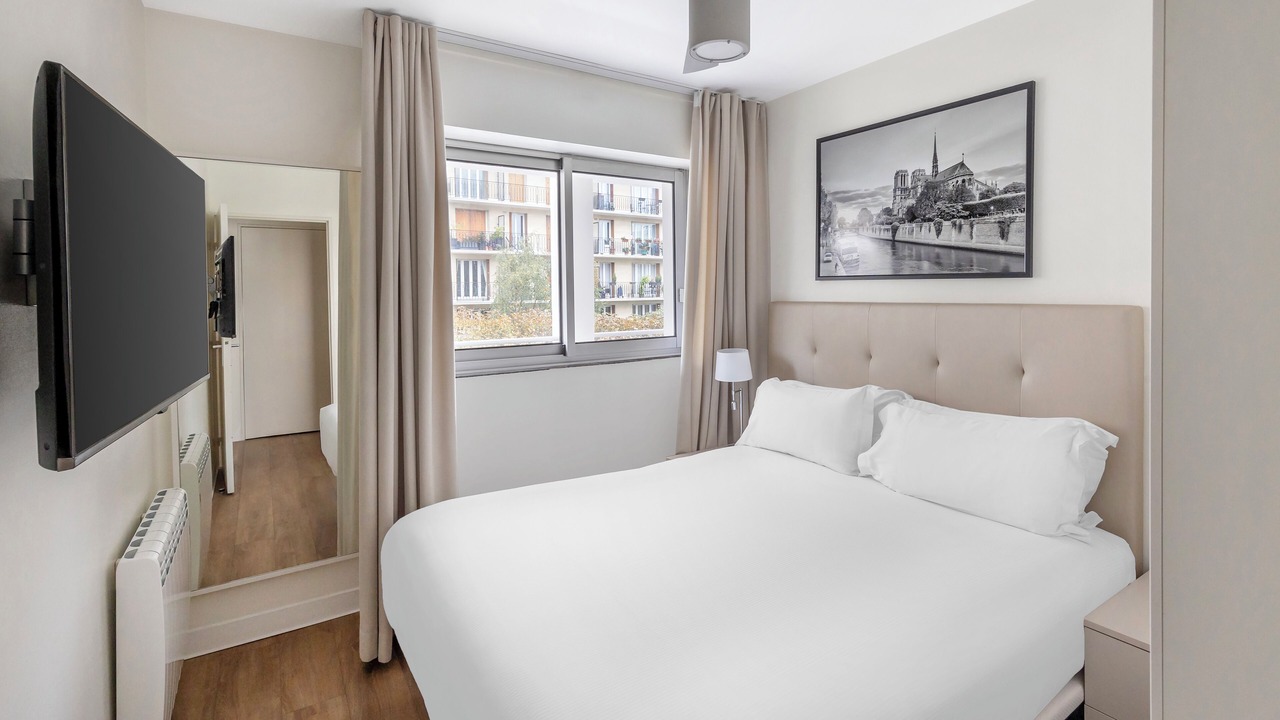 Photo of Bedroom in Diderot