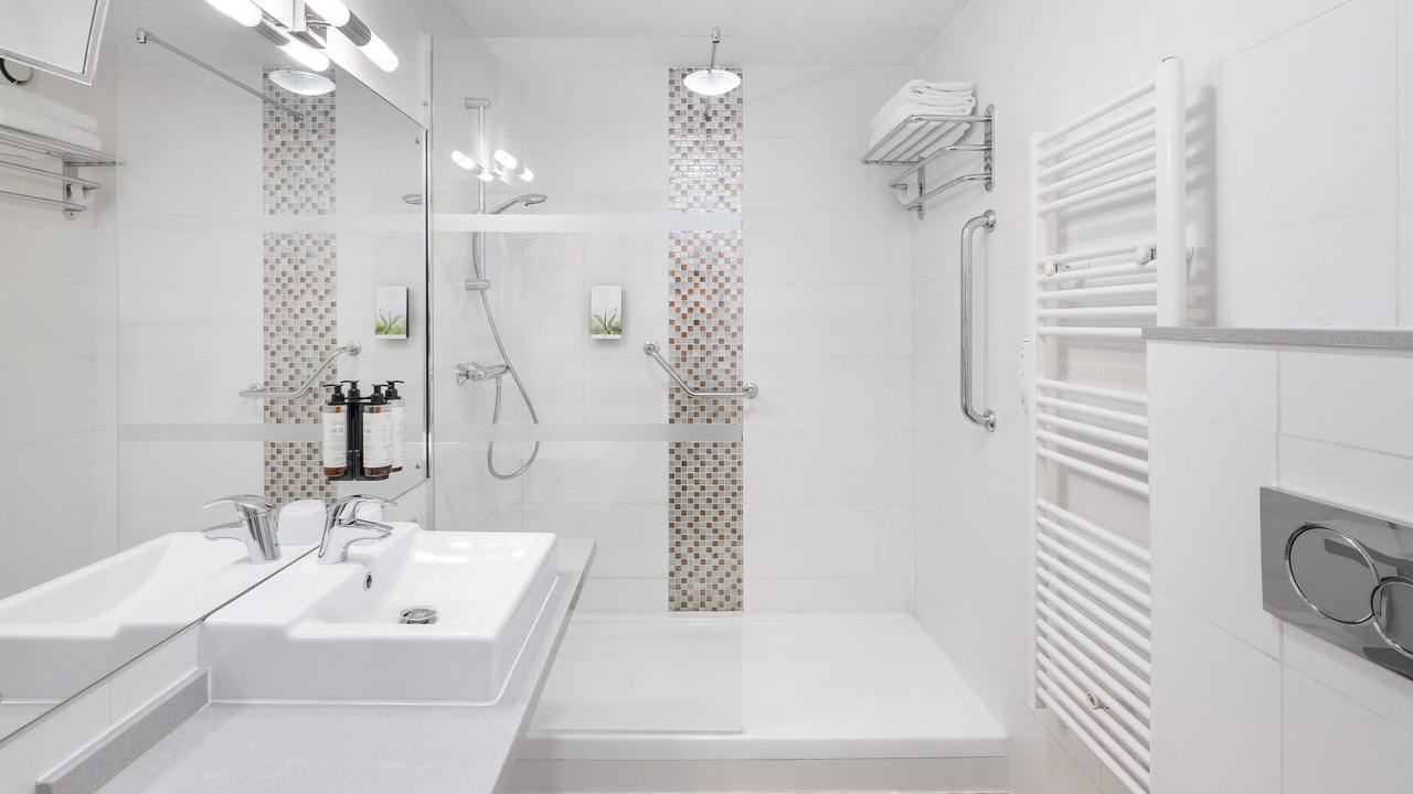 Photo of Bathroom in Diderot