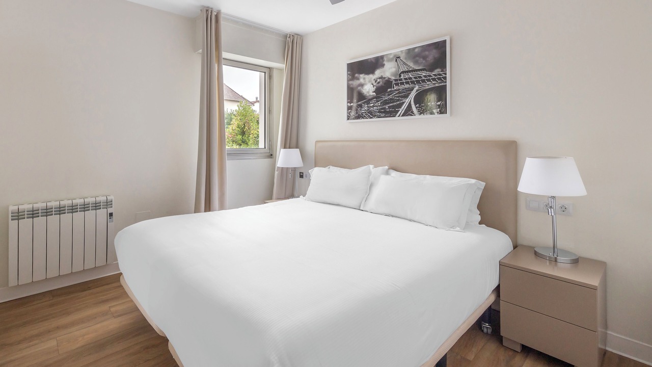 Photo of Bedroom in Diderot