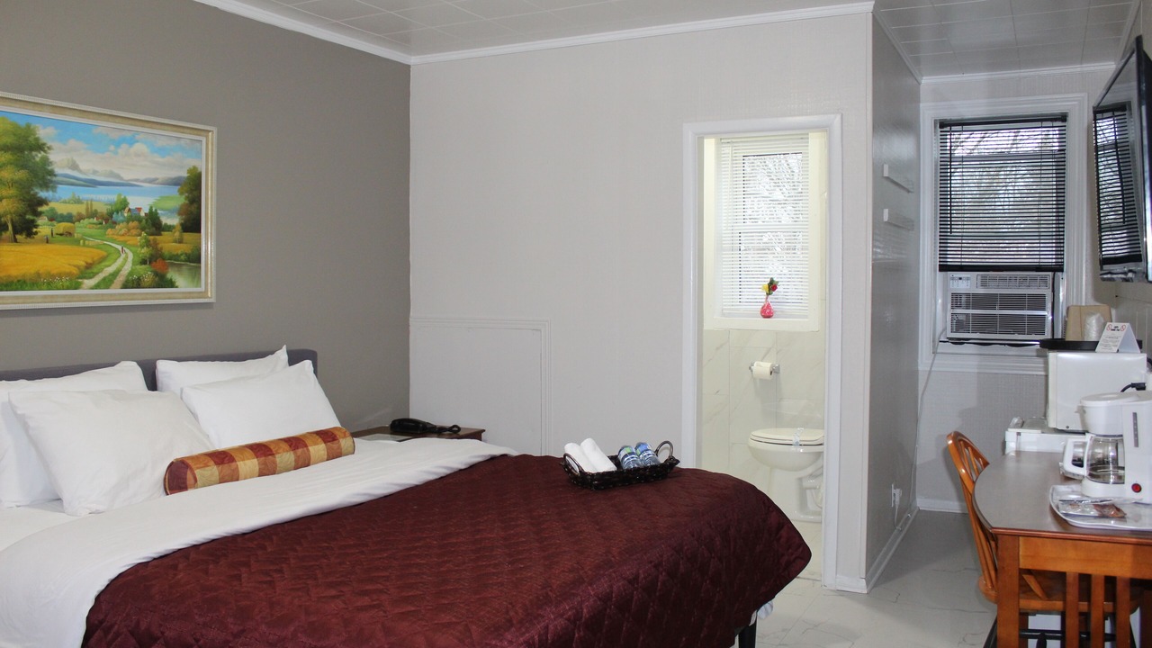 Photo of Bedroom in Parry Sound