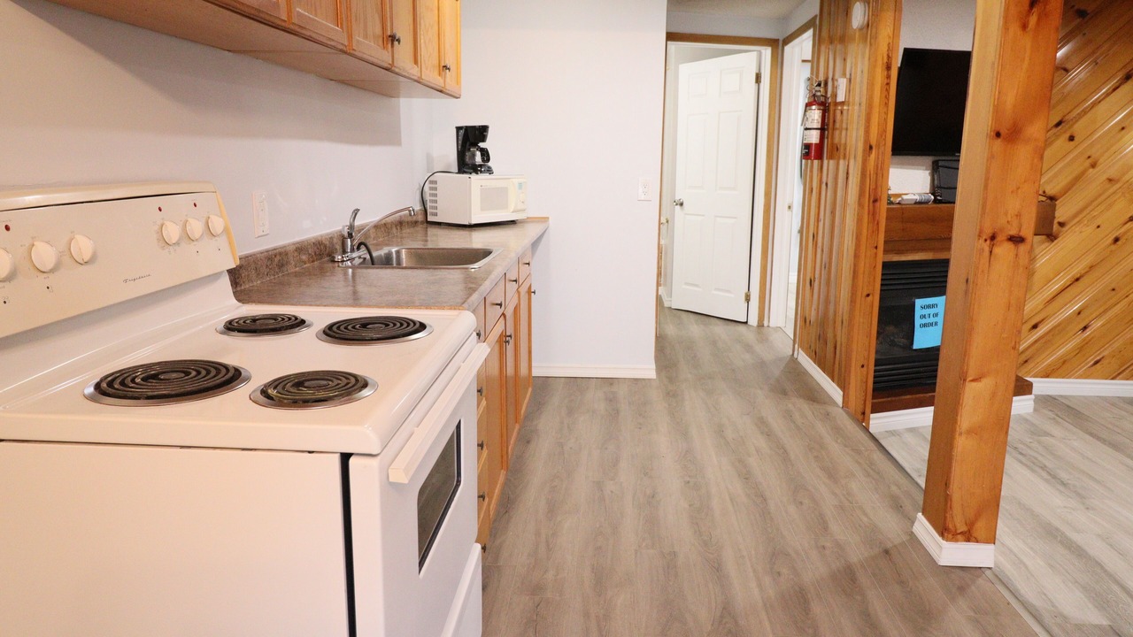 Photo of Kitchen in Algonquin Highlands