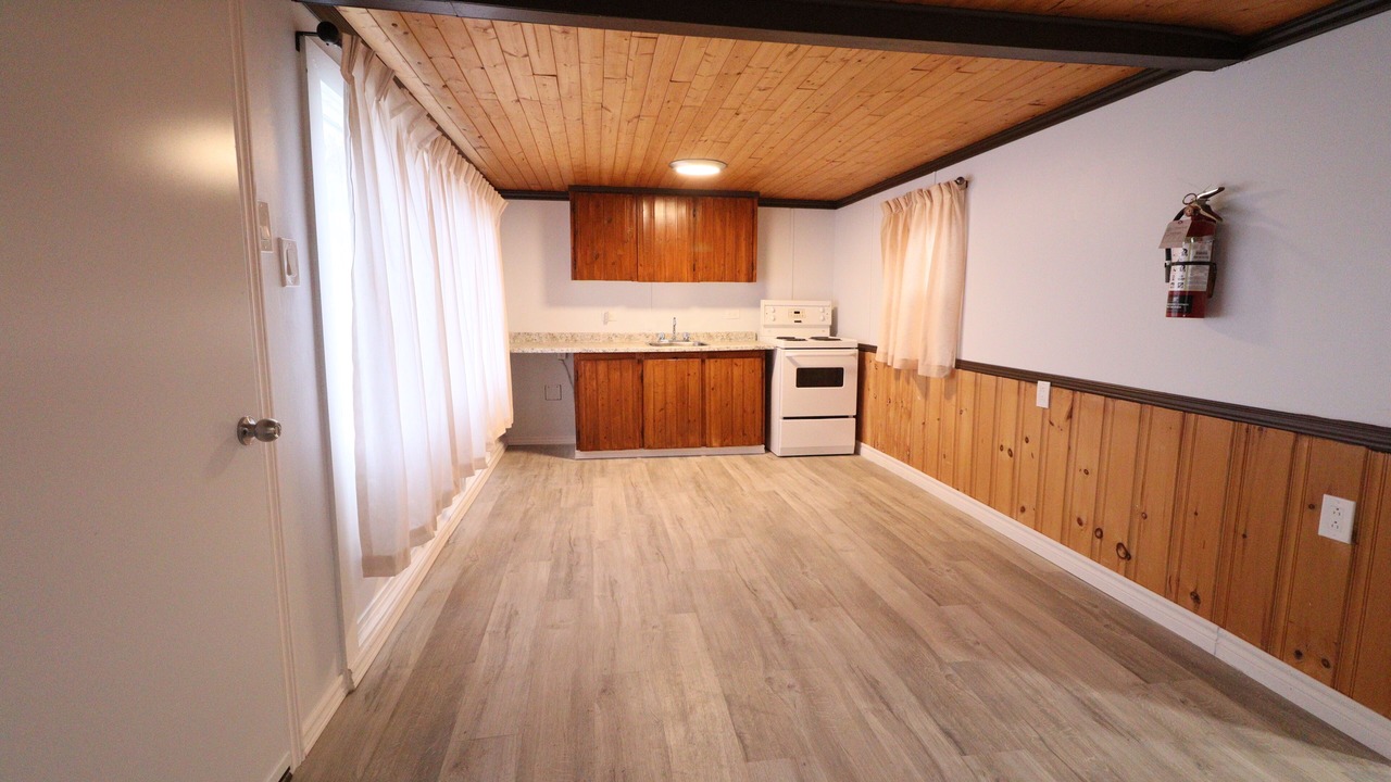 Photo of Kitchen in Algonquin Highlands