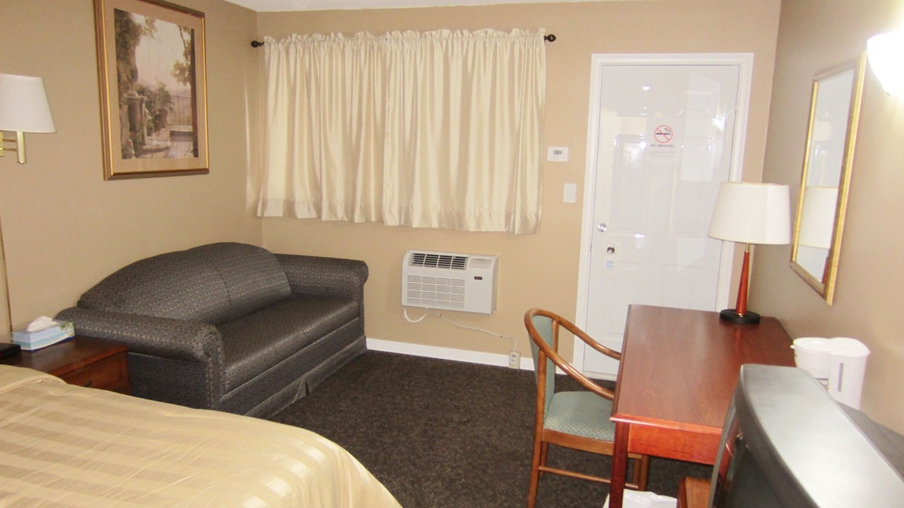 Photo of Bedroom in Lively