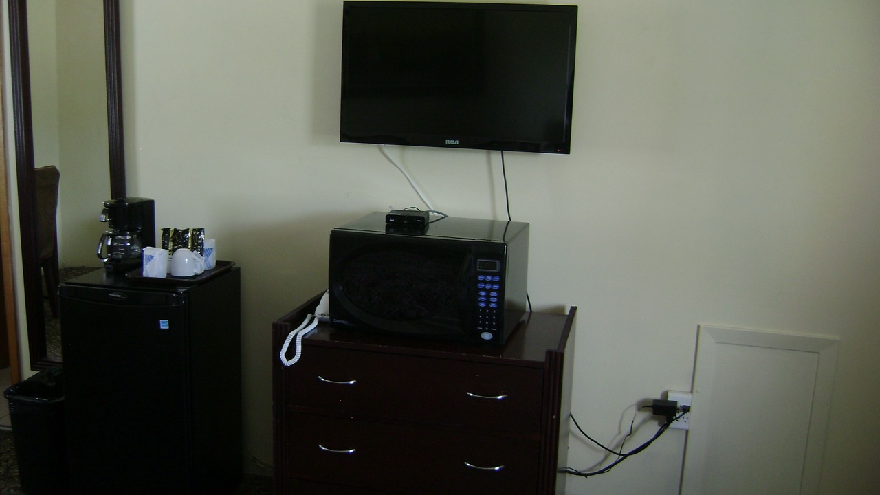 Photo of Bedroom in Mono