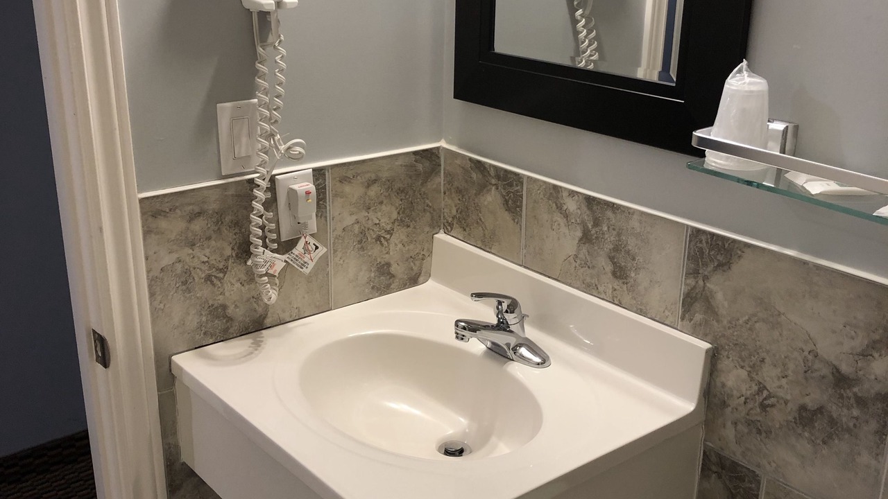 Photo of Bathroom in Owen Sound