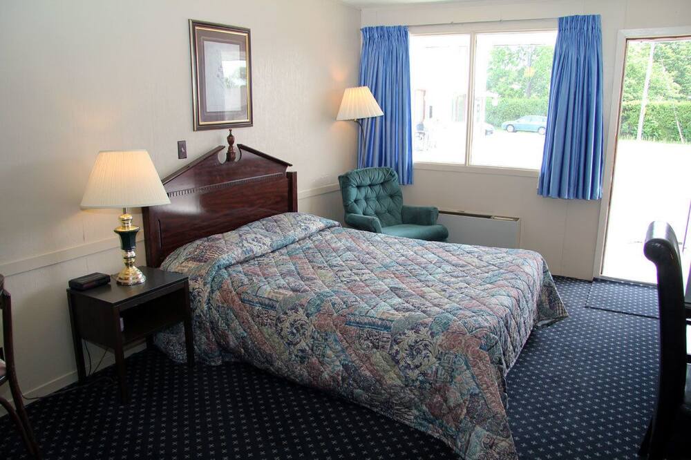 Photo of Bedroom in Owen Sound