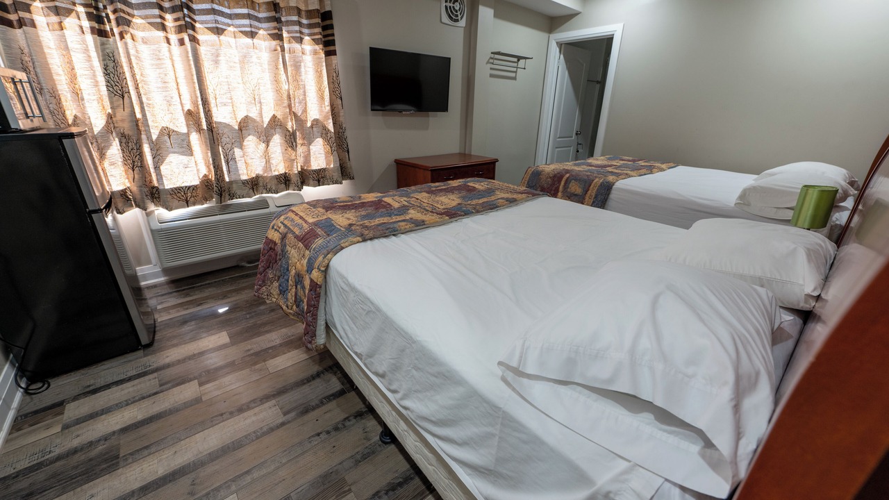 Photo of Bedroom in Sauble Beach