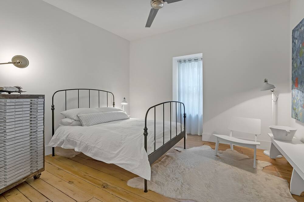 Photo of Bedroom in Riverside