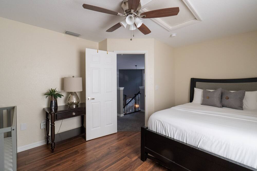 Photo of Bedroom in Auburndale