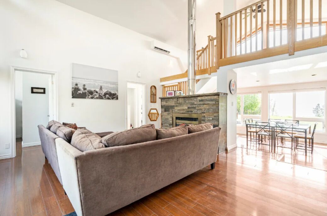 Photo of Livingroom in Ashfield-Colborne-Wawanosh