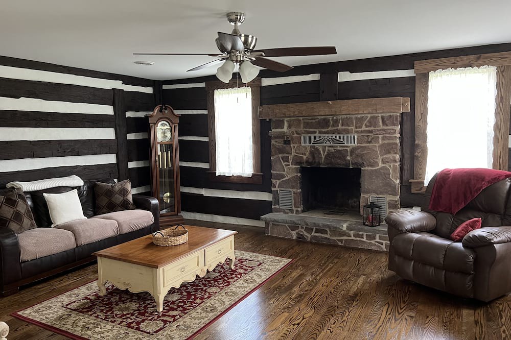 Photo of Livingroom in Tyrone