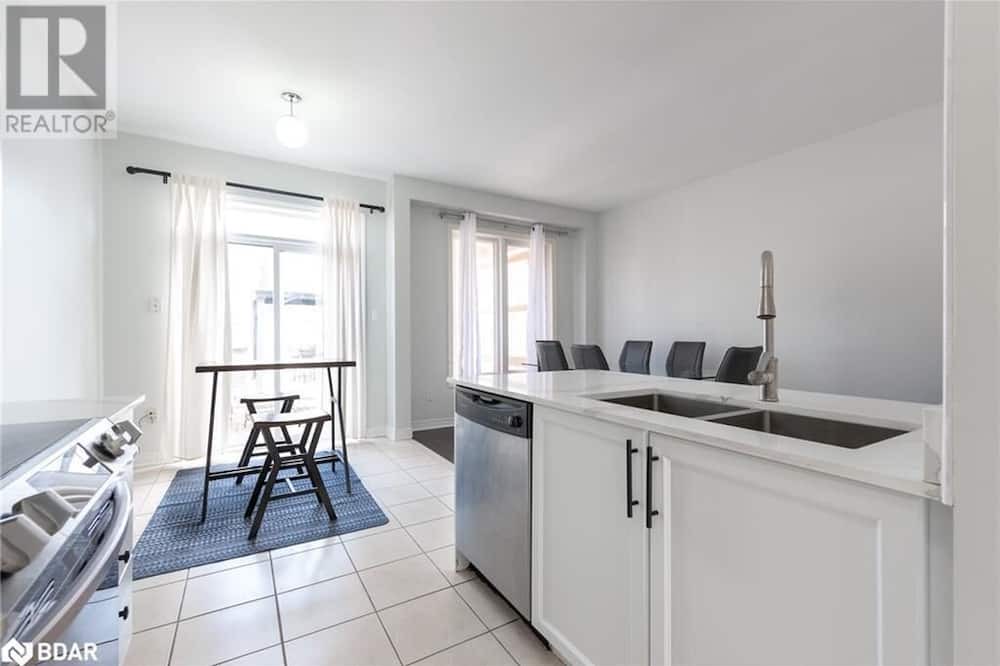 Photo of Kitchen in Brampton