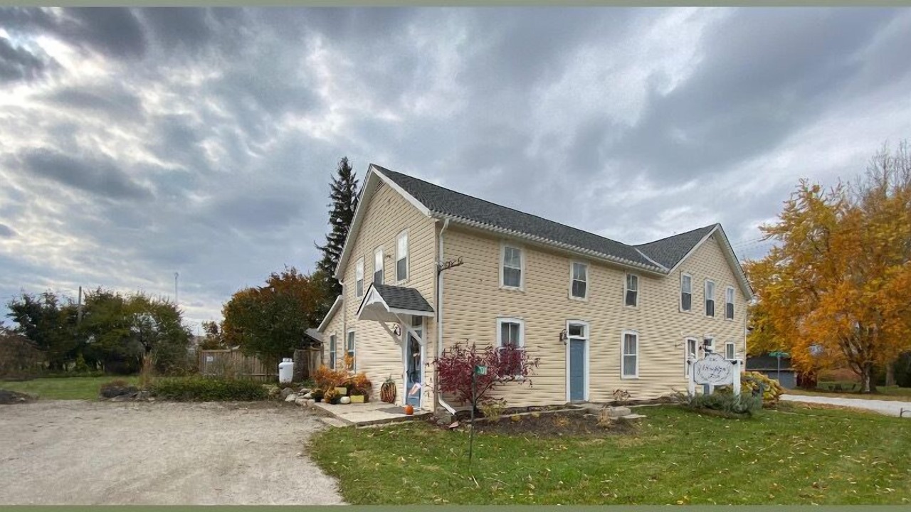 Photo of Outdoor in Grey Highlands