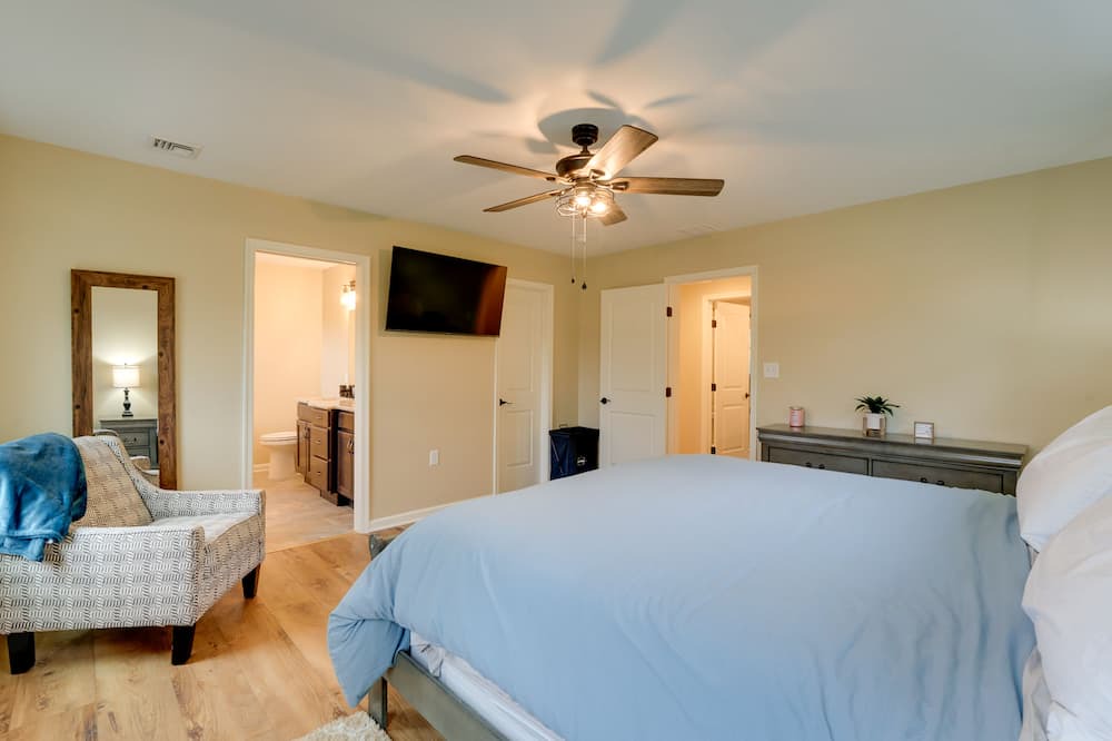 Photo of Bedroom in Sybertsville