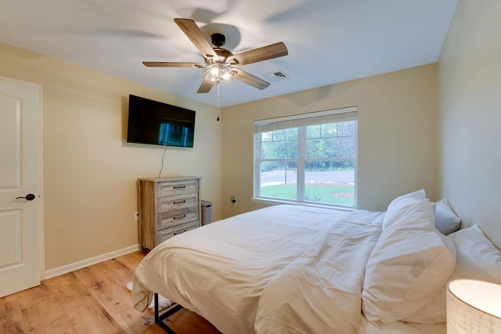 Photo of Bedroom in Sybertsville