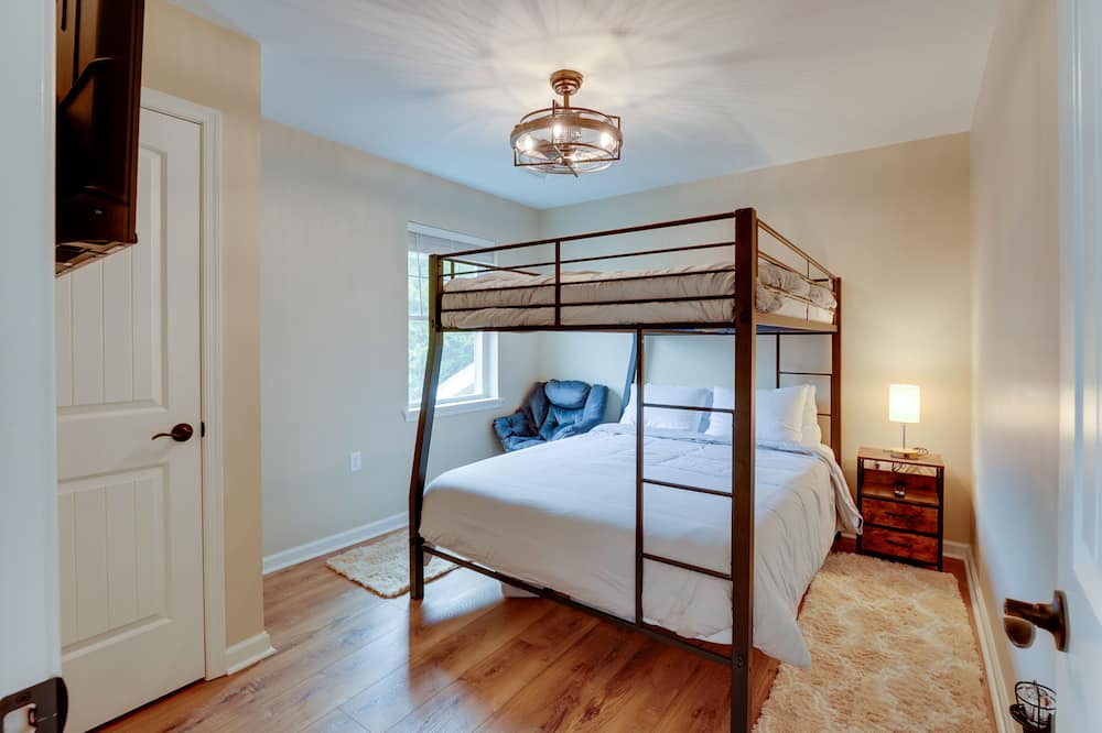 Photo of Bedroom in Sybertsville