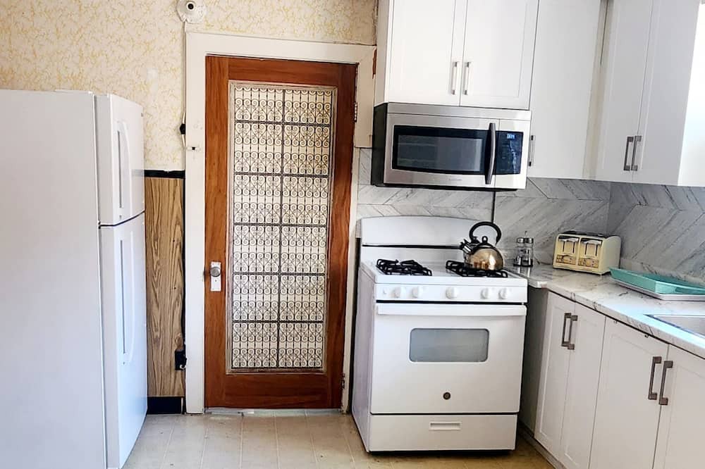 Photo of Kitchen in Davisville