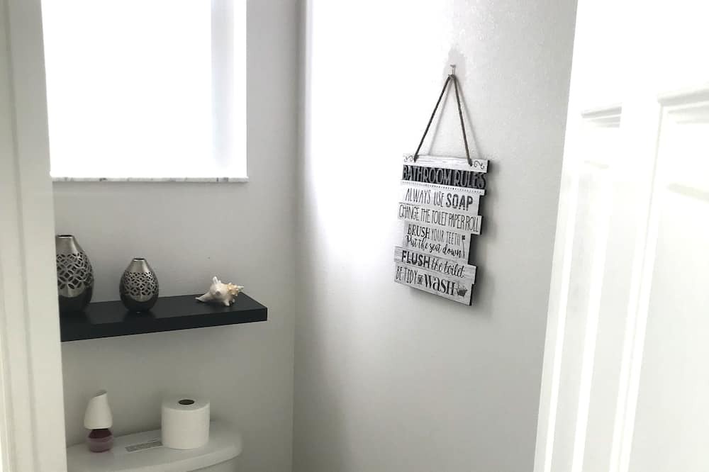 Photo of Bathroom in Calabay Parc