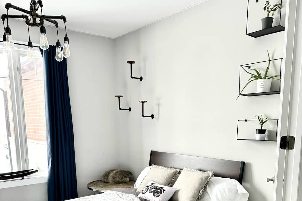 Photo of Bedroom in Moonstone