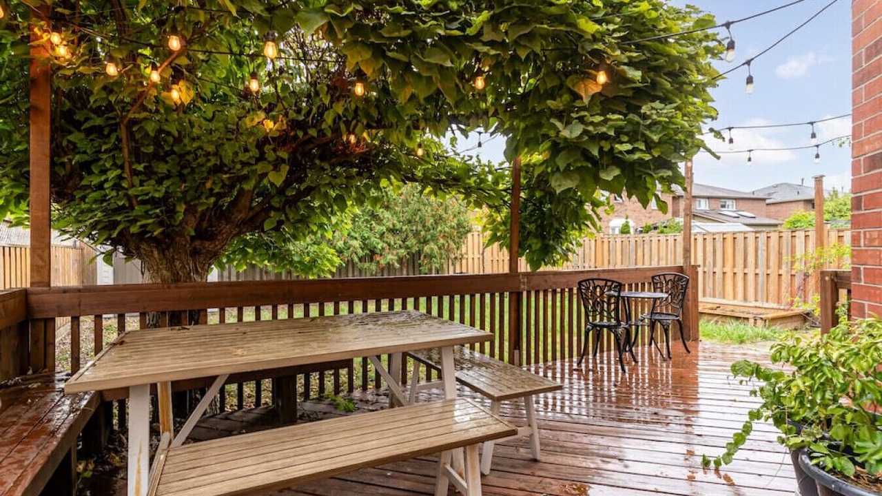 Photo of Outdoor in Erin Mills
